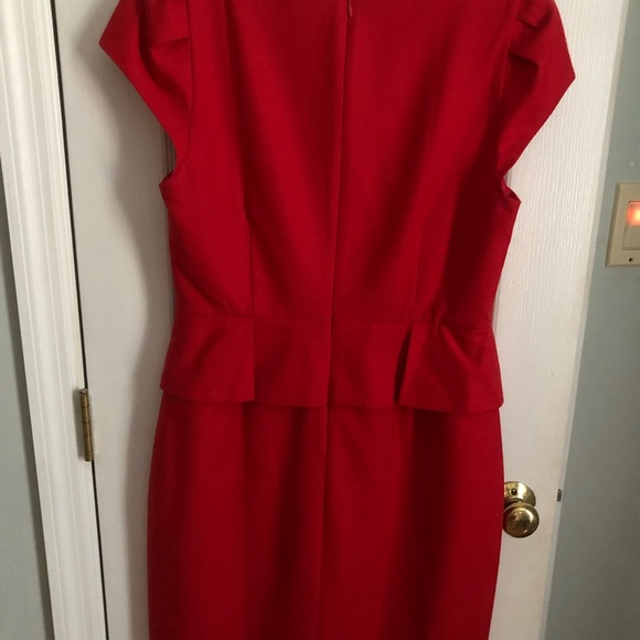 Dress for any occasion. Peplum detail - Picture 2 of 4